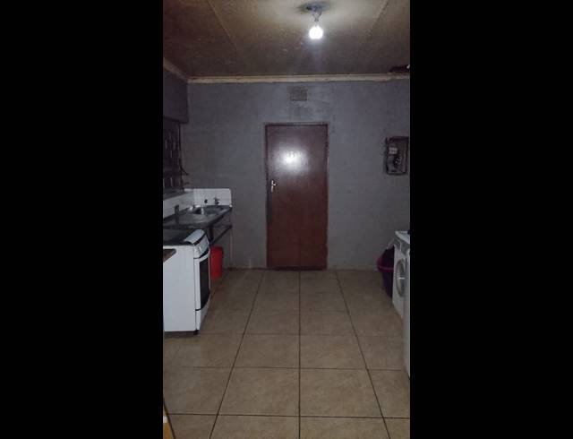 7 BEDROOM HOUSE FOR SALE IN VANDERBIJLPARK CE 5